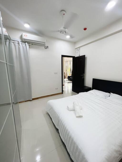 Bodu Ashi Maldives - Central 3 Bedroom Apartment Hulhumale Exterior photo