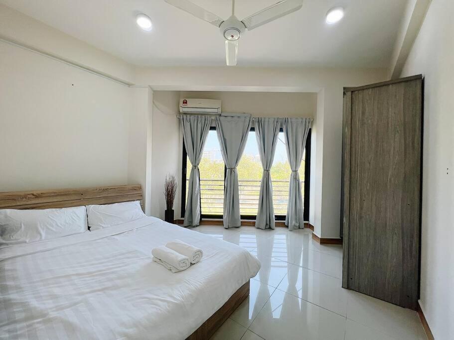 Bodu Ashi Maldives - Central 3 Bedroom Apartment Hulhumale Exterior photo